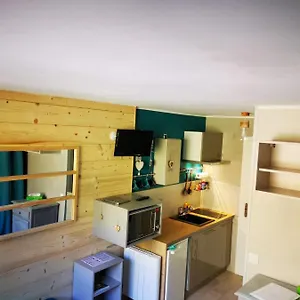 https://studio-chaleureux-lanslevillard-val-cenis-2-pers-1-enfant.hotels-rhonealpes.com